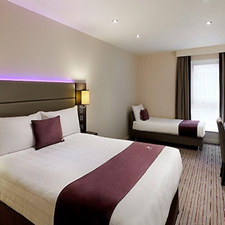 Premier Inn Perth City Centre Eksteriør billede