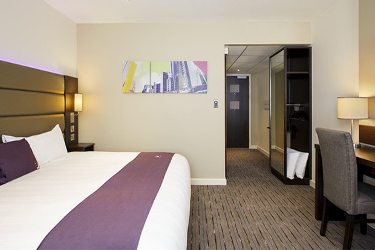 Premier Inn Perth City Centre Eksteriør billede