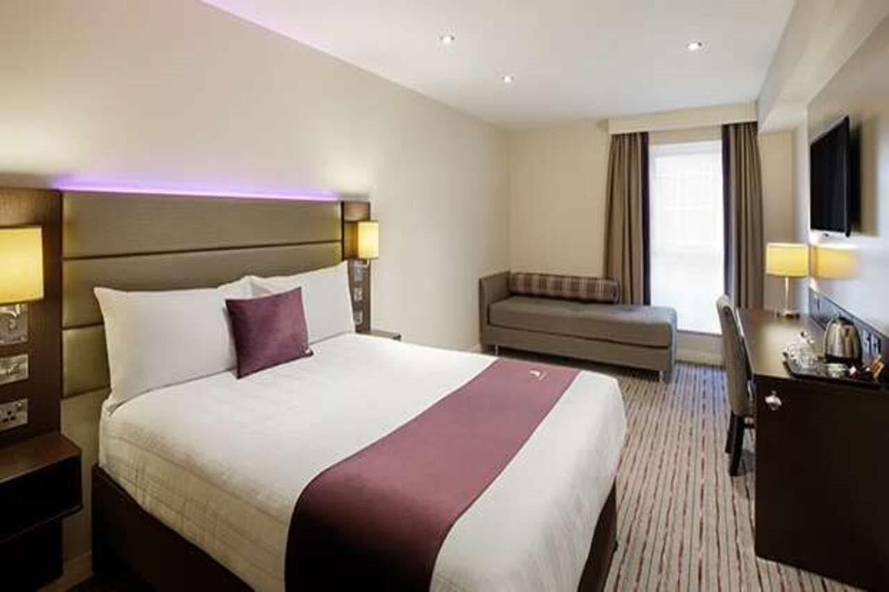 Premier Inn Perth City Centre Eksteriør billede